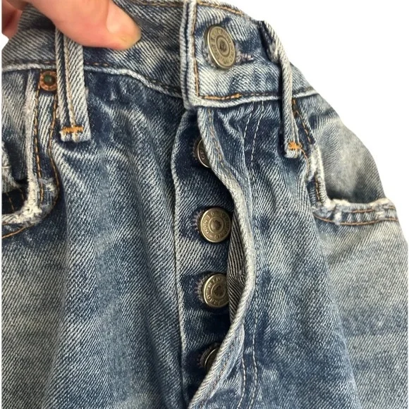 GRLFRND | Karolina High-Rise Light Wash Distressed Jeans in ‘To Be Continued’ 25 - Picture 3 of 10